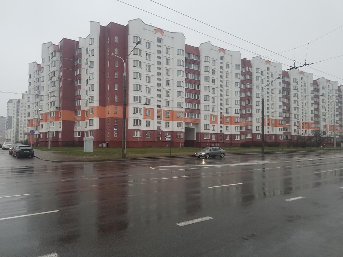Apartment On Metro Mihalova Minsk Exterior photo